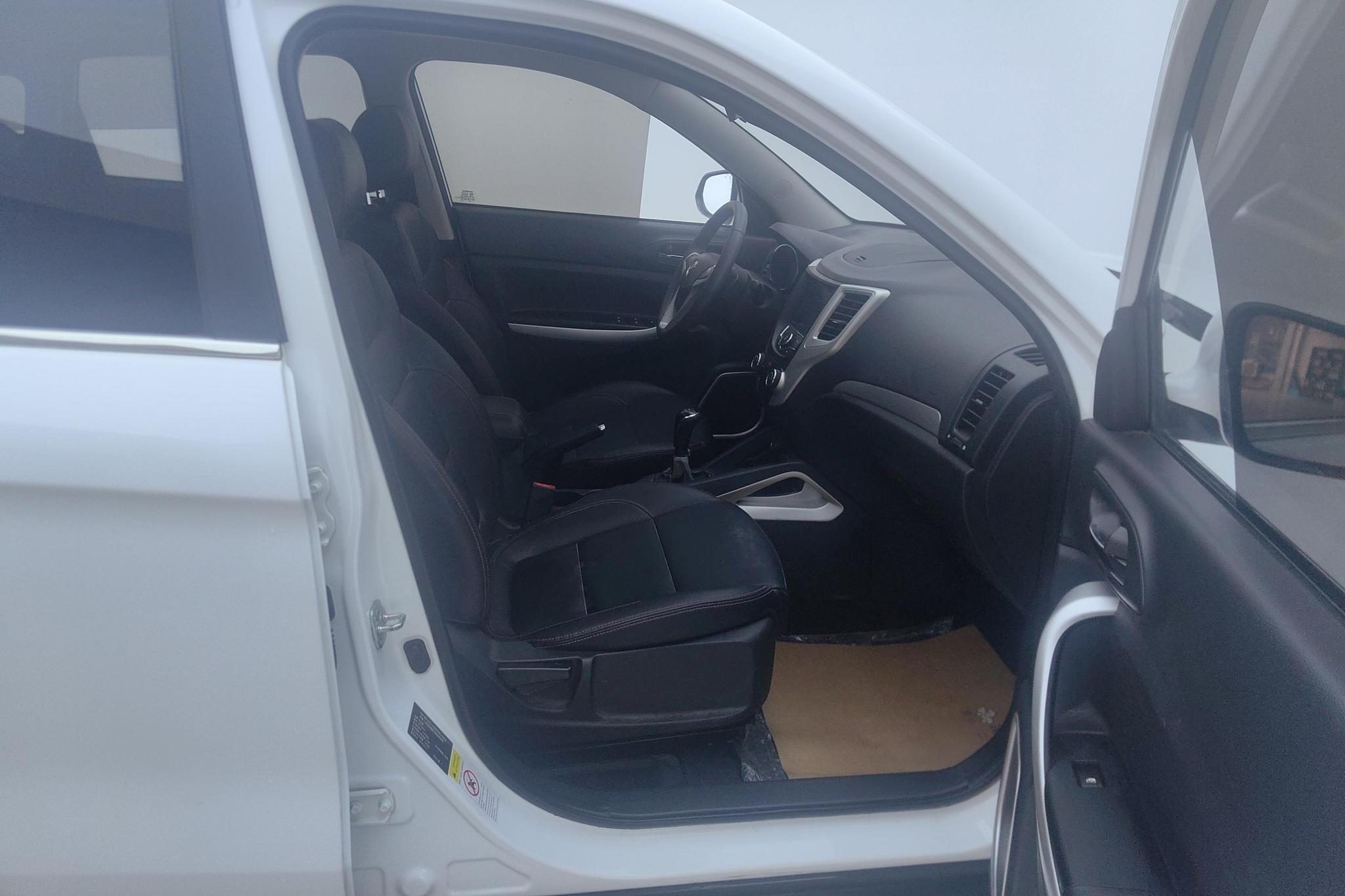 Changan CS35 2016 1.6L MT Luxury V