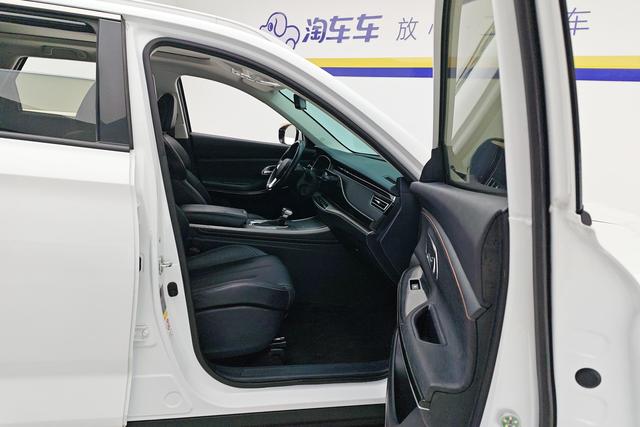 Changan Auchan X7 2019 Белый из Китая