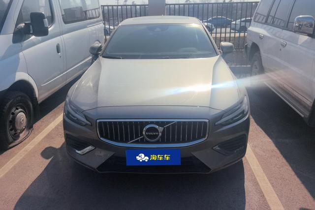 Volvo S60 id 3785066 из Китая 11
