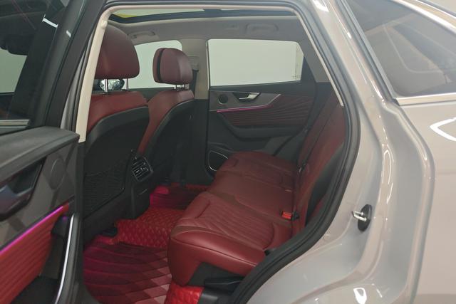 Red flag HS5 2023 Темно-серый из Китая, фото 2