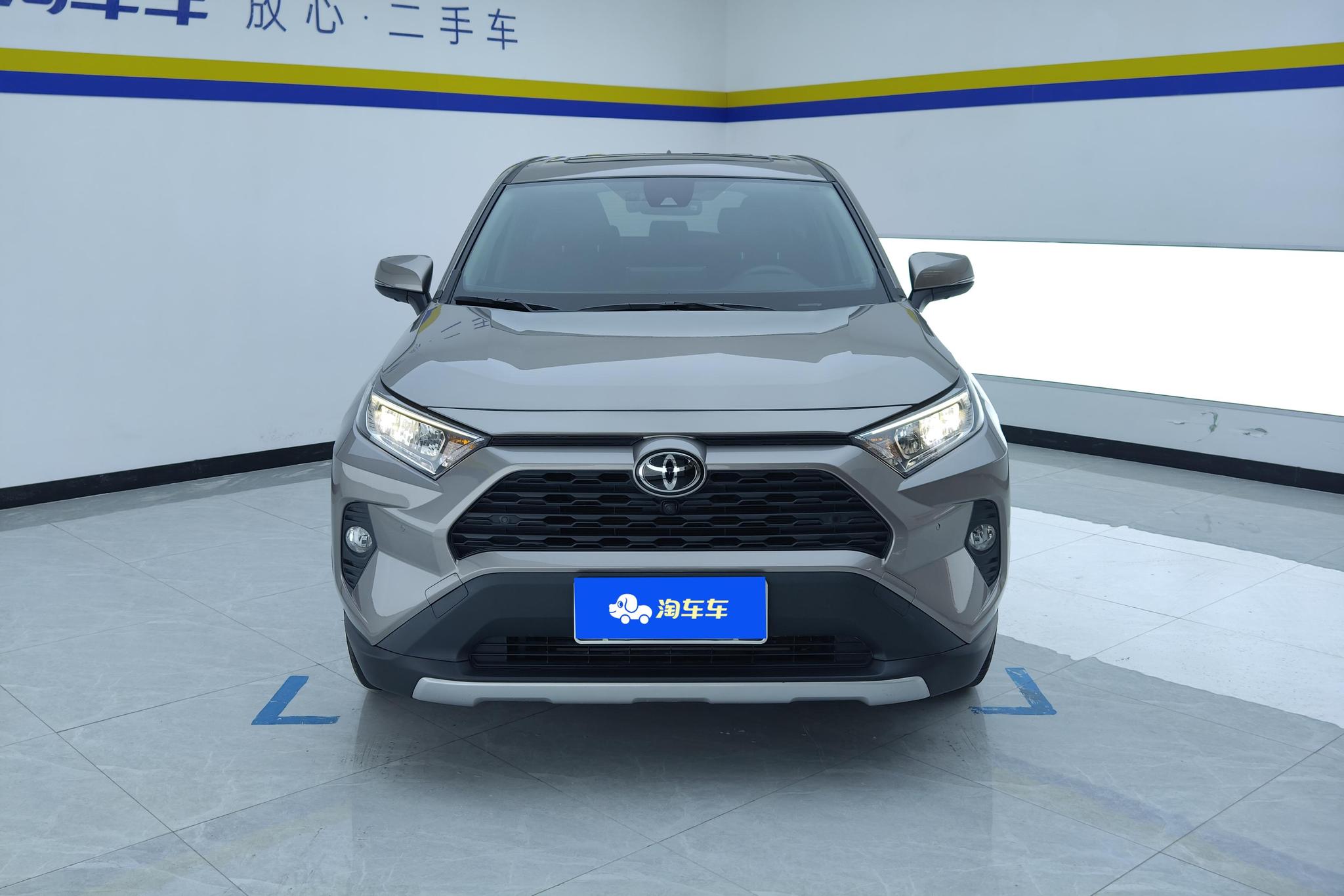 Toyota RAV4 2022 2.0L CVT PLUS