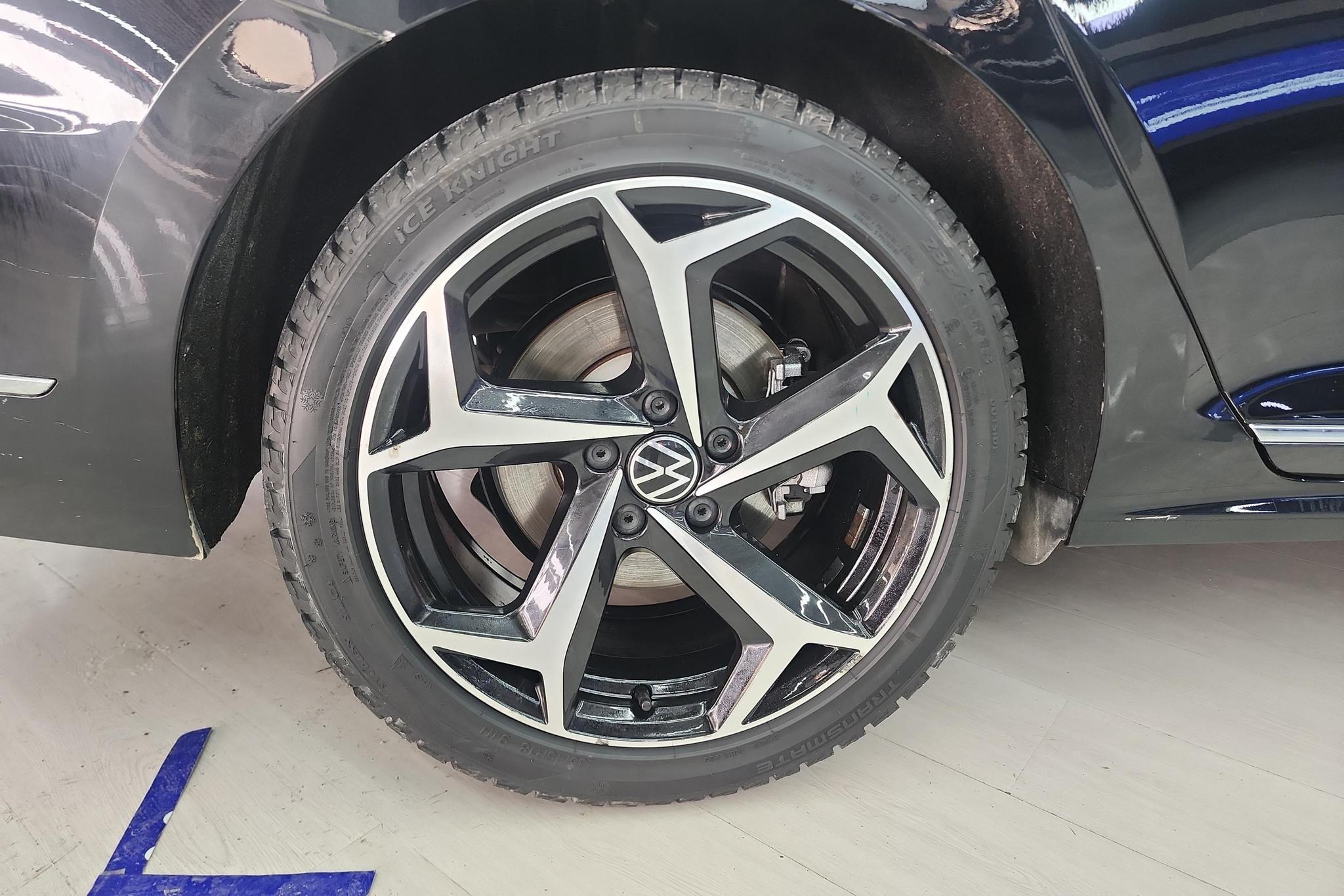 Volkswagen Passat 2024 380TSI Luxury