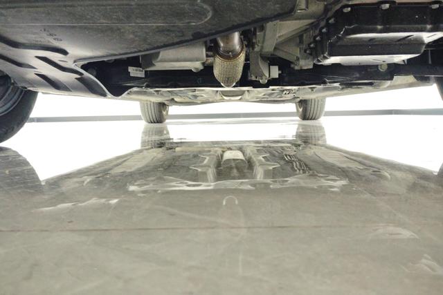 Roewe i5 2022 Белый из Китая, фото 2