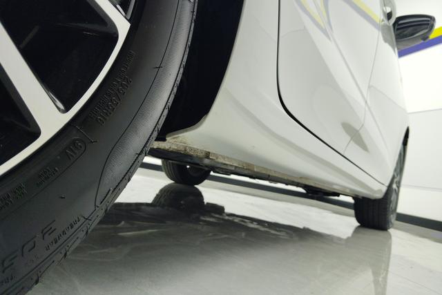 Roewe i5 2022 Белый из Китая, фото 4