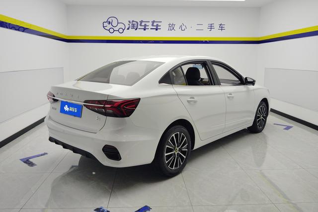 Roewe i5 id 3837297 из Китая 9