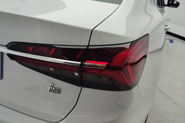 Roewe i5 id 3837297 из Китая 10