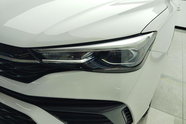 Roewe i5 id 3837297 из Китая 11