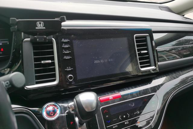Honda Elysion 2019 2.0 L ·Hybrid — фото 14