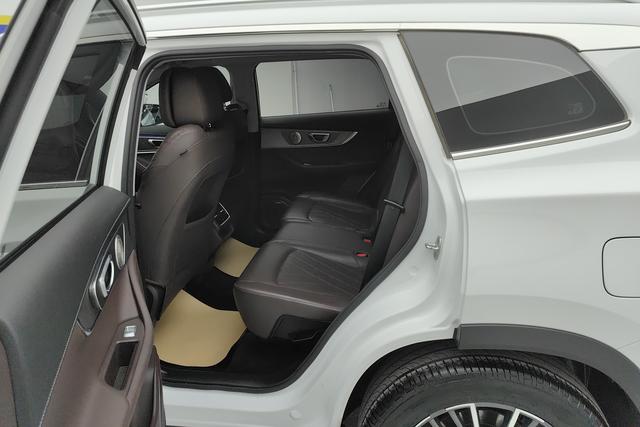 Chery 8 PRO 2025 290 T 2 WD — фото 15
