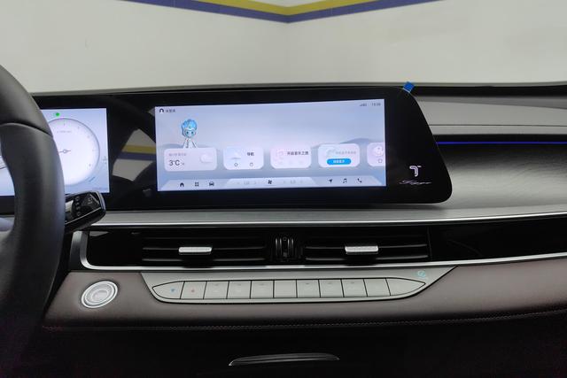 Chery 8 PRO 2025 290 T 2 WD — фото 13