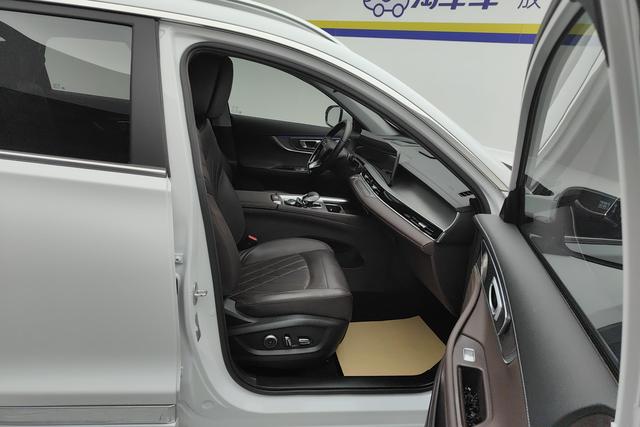 Chery 8 PRO 2025 290 T 2 WD — фото 16