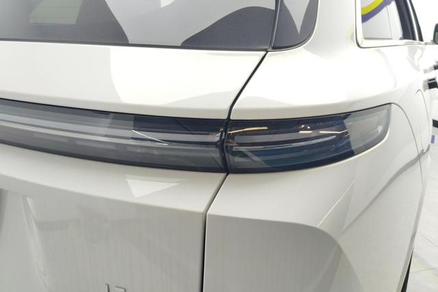 Ideal car Ideal L7 2024 Белый из Китая, фото 5