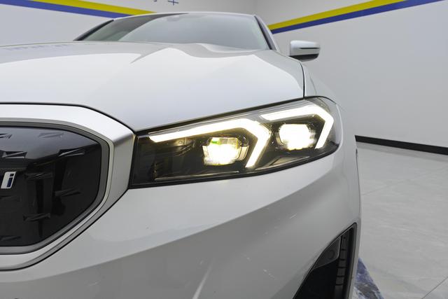 BMW i3 id 3816985 из Китая 15