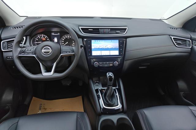 Nissan Qashqai 2023 2.0 L — фото 12