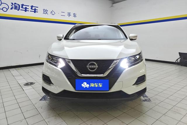 Nissan Qashqai 2023 2.0 L — фото 2