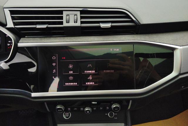 Audi Q3 2021 Синий из Китая, фото 3