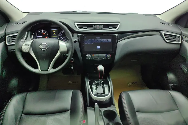 Nissan Qashqai — фото 9