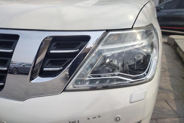 Nissan Patrol 2018 4.0 L Flagship — фото 5