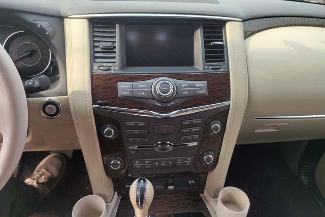 Nissan Patrol 2018 4.0 L Flagship — фото 11