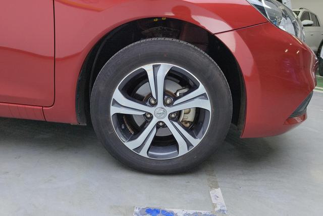 Nissan TIIDA id 3804580 из Китая 9