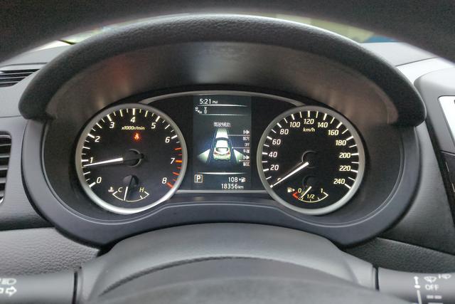 Nissan TIIDA id 3804580 из Китая 17