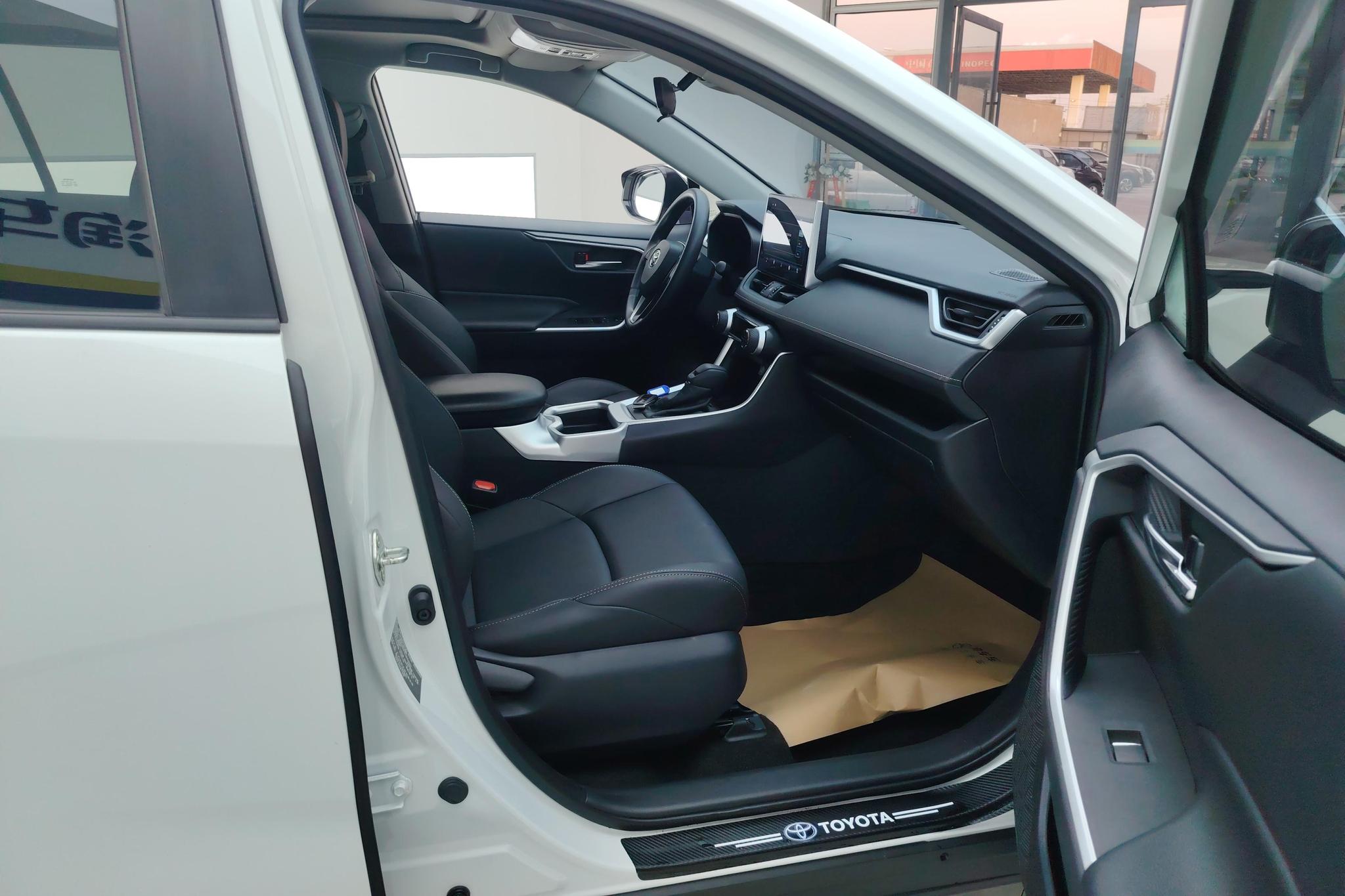 Toyota Wildlander 2020 2.0L Luxury