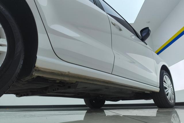 Volkswagen Polo 2016 1.6 L ATComfort — фото 8