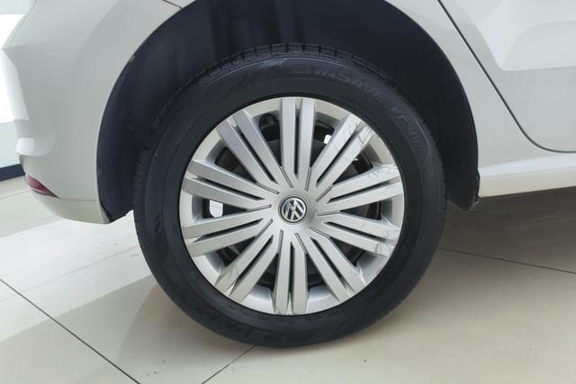 Volkswagen Polo 2016 1.6 L ATComfort — фото 10