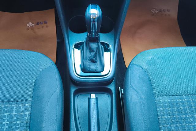 Volkswagen Polo 2016 1.6 L ATComfort — фото 15