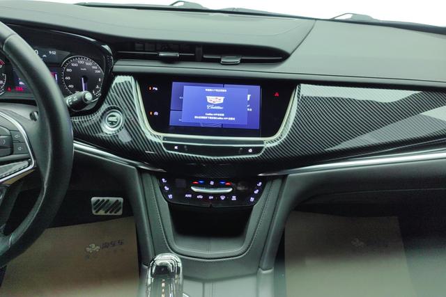 Cadillac XT5 2022 2.0 T 2 WDLuxury — фото 10