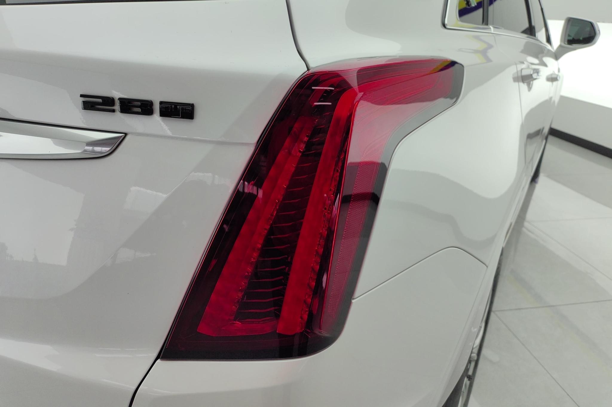 Cadillac XT5 2022 2.0T Luxury