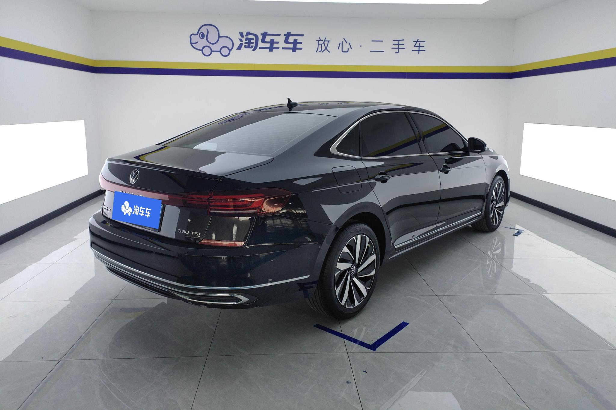 Volkswagen Passat 2023 330TSI Elite