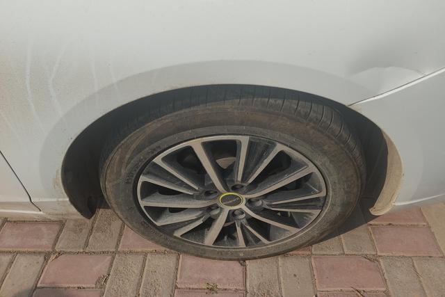 Roewe i5 2021 Белый из Китая, фото 3