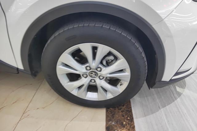 Toyota IZOA id 3783215 из Китая 11