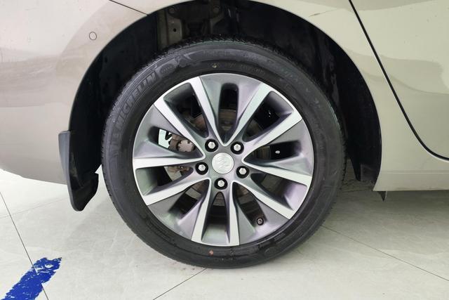 Buick GL6 2020 Темно-серый из Китая, фото 3