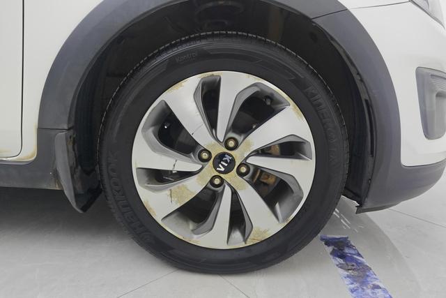 Kia KX CROSS id 3840861 из Китая 7