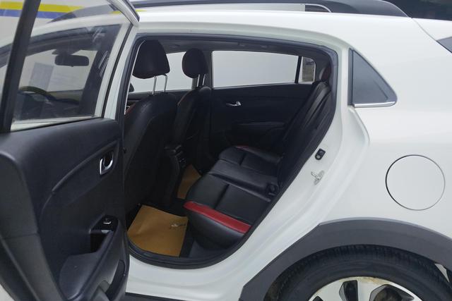 Kia KX CROSS id 3840861 из Китая 11