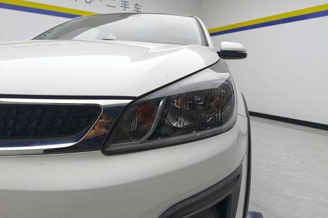 Kia KX CROSS id 3840861 из Китая 14