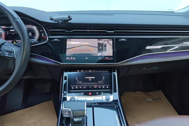 Audi Q7 2021 55 TFSI quattro S line Sport — фото 14