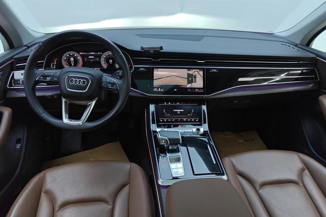 Audi Q7 2021 55 TFSI quattro S line Sport — фото 13
