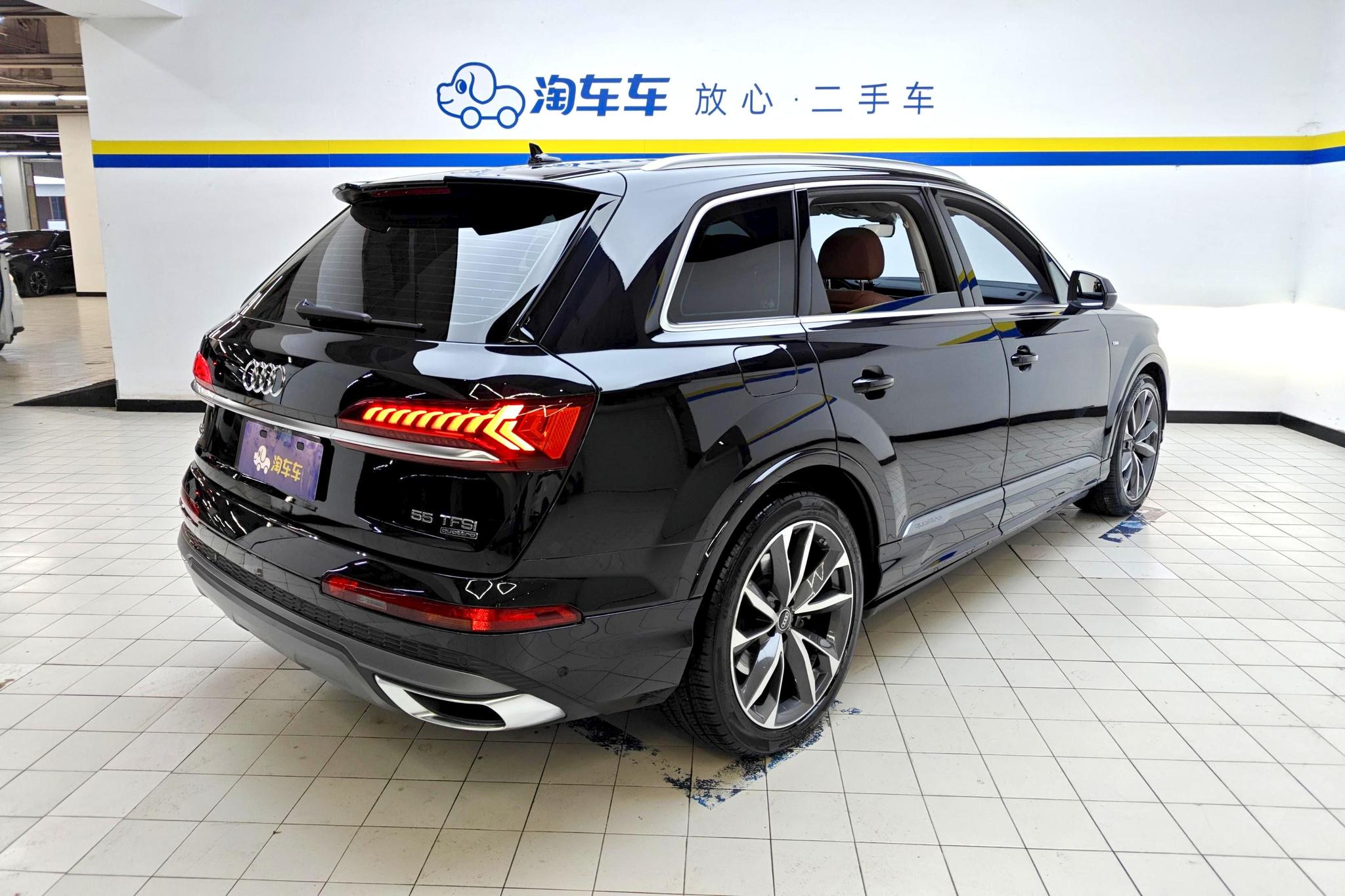 Audi Q7 2021 55 TFSI quattro S line Sport