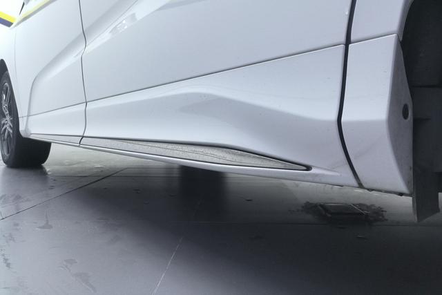 Honda Odyssey 2024 2.0 L e:HEV · — фото 11