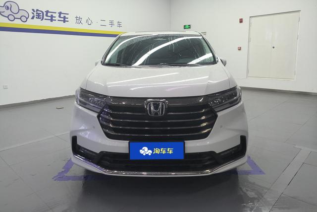 Honda Odyssey 2024 2.0 L e:HEV · — фото 2