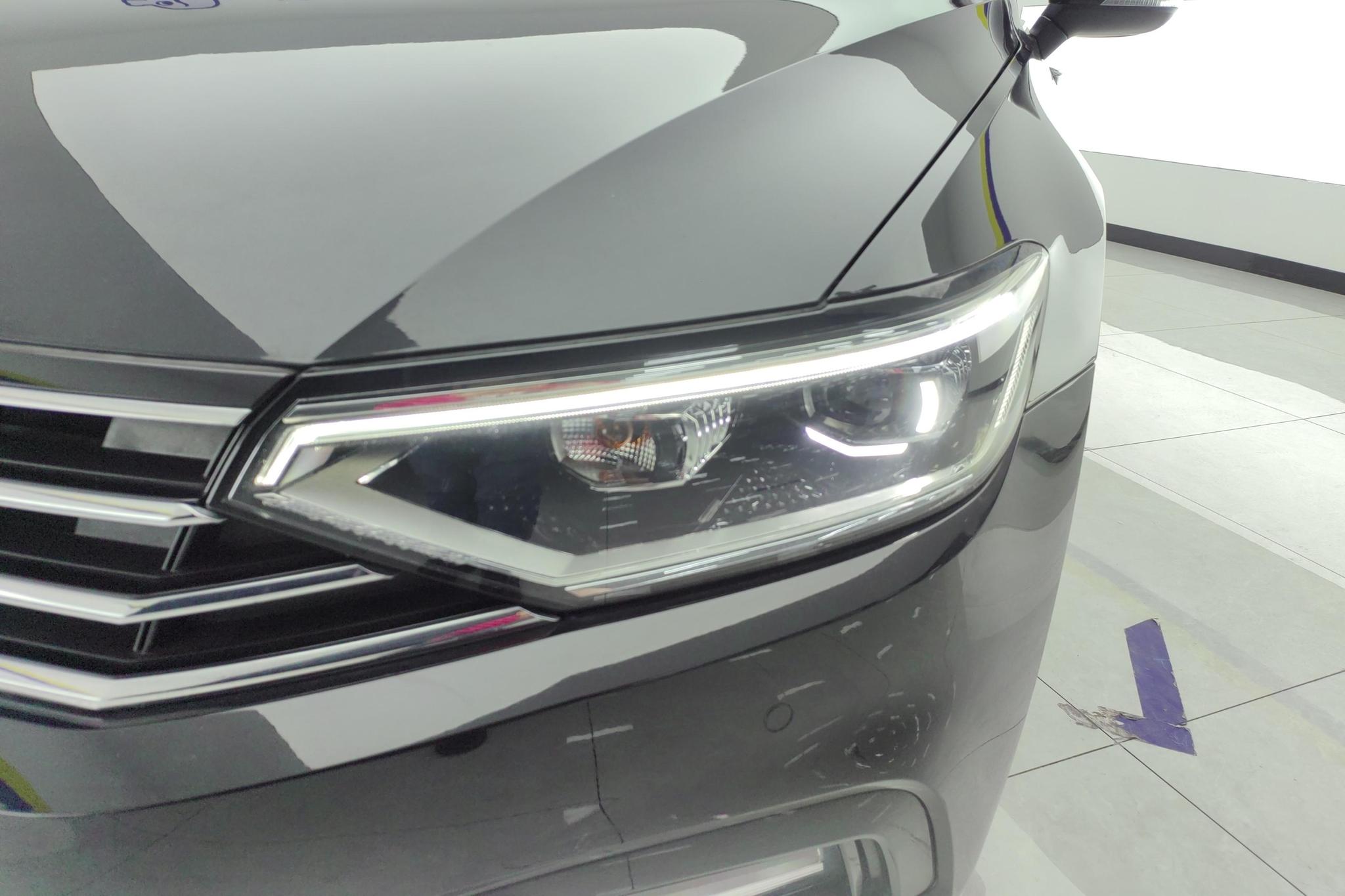 Volkswagen Magotan 2020 330TSI DSG Lead