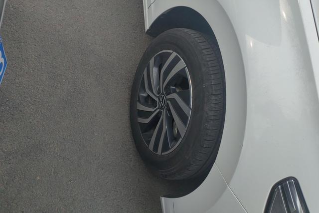 Volkswagen Bora id 3804505 из Китая 10