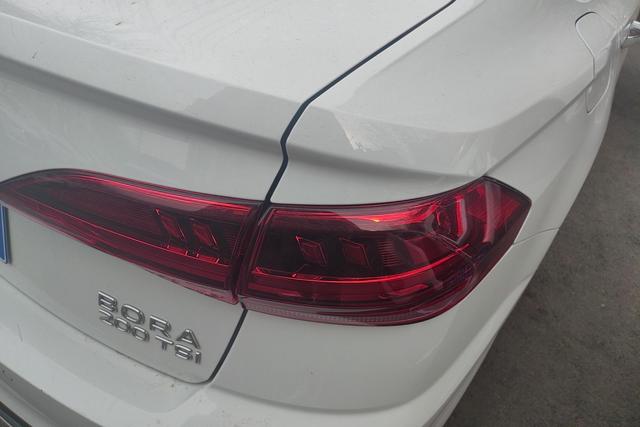 Volkswagen Bora id 3804505 из Китая 12