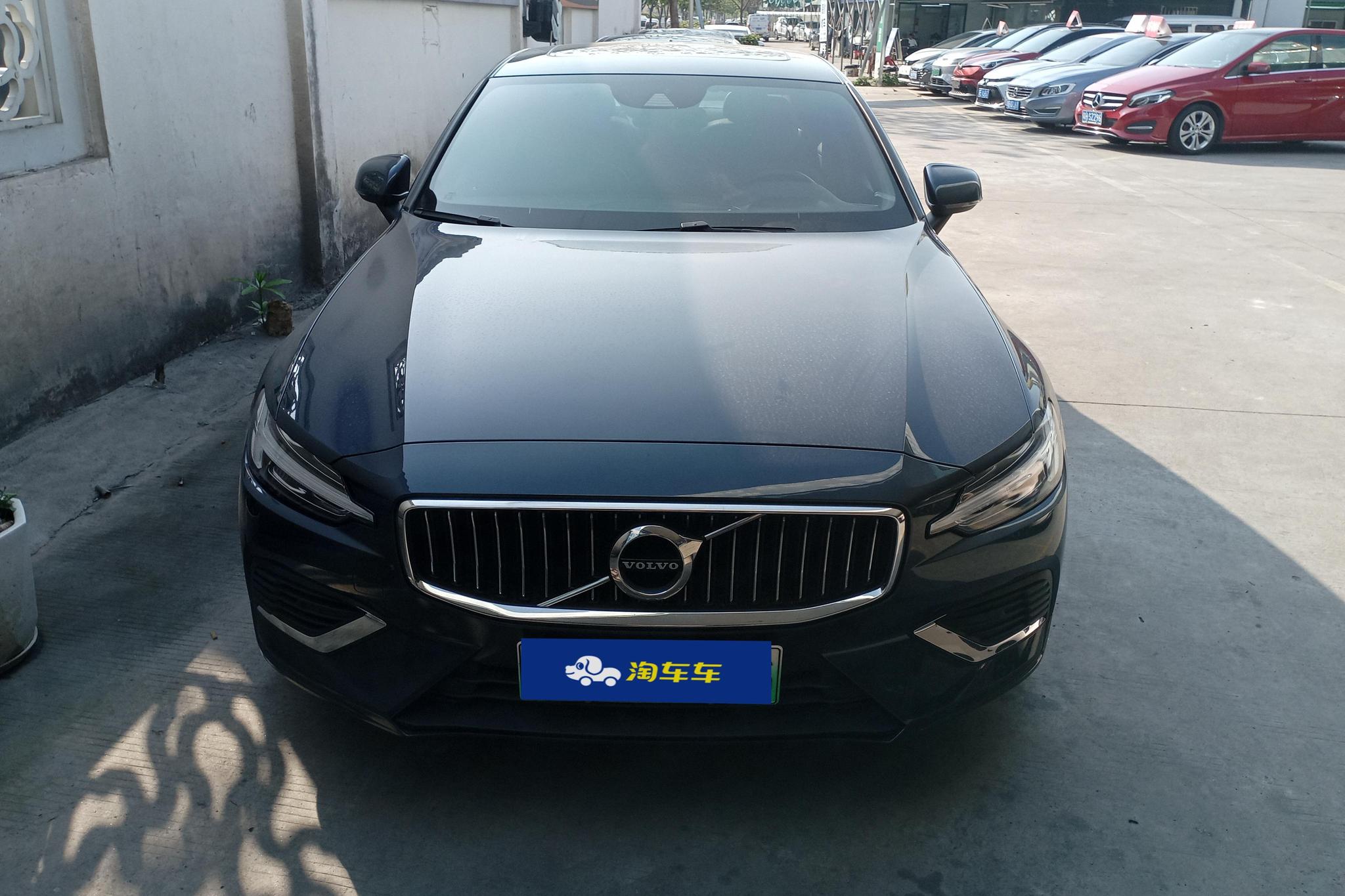 Volvo S60 PHEV 2022 T8 E Luxury