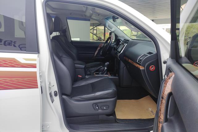 Toyota Prado 2019 3.5 L ATTX-L — фото 9