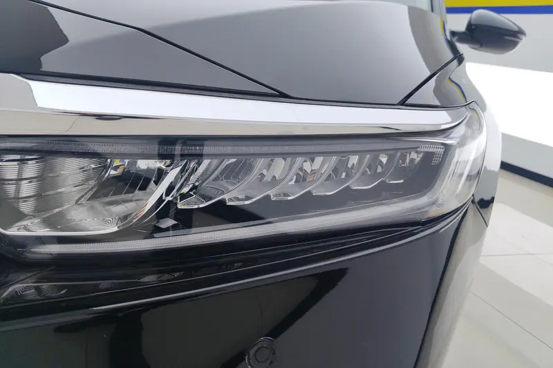 Honda Accord — фото 4