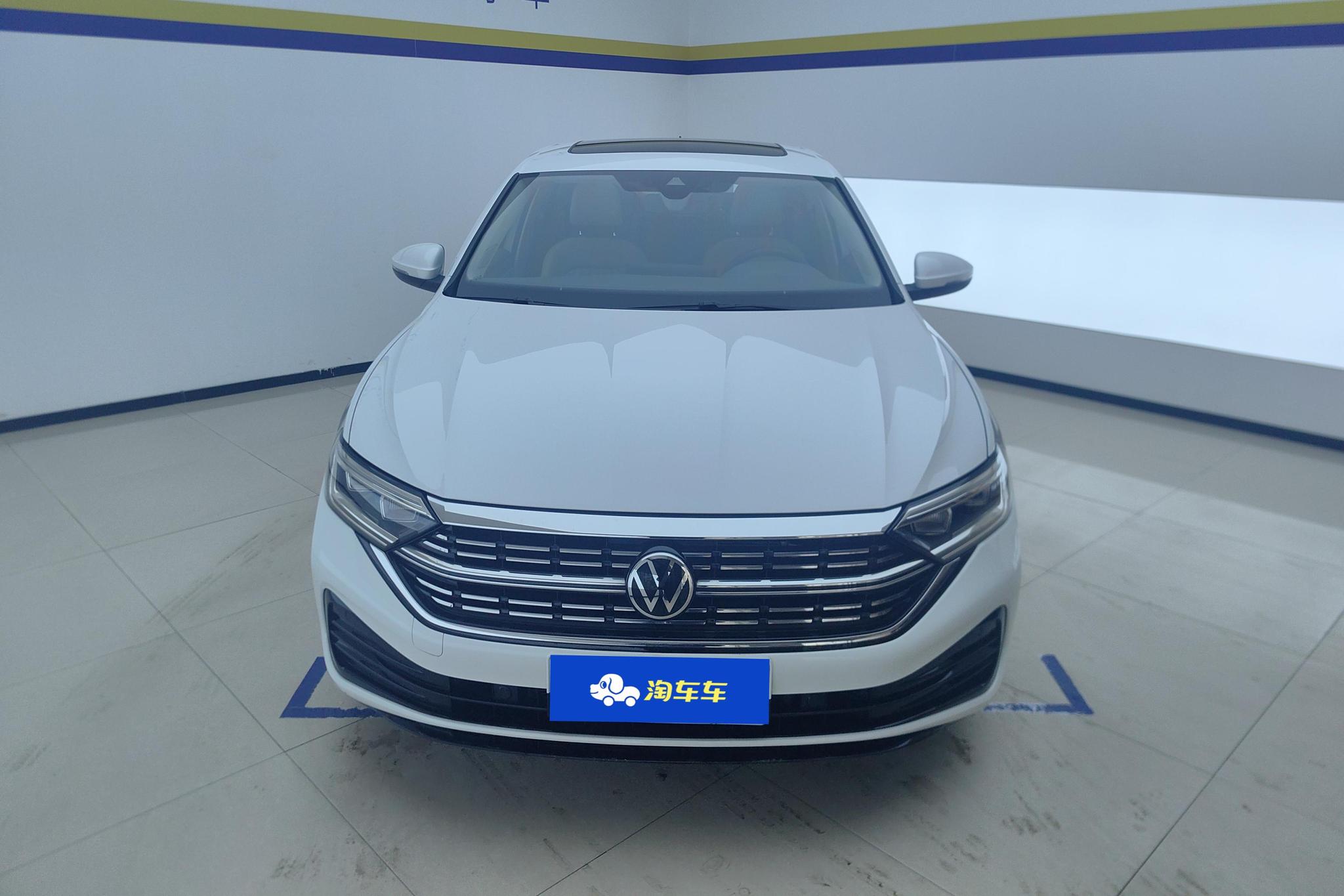 Volkswagen Sagitar 2023 300TSI DSG